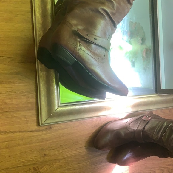 Steve Madden tan slouchy boots~NWT - Picture 8 of 8